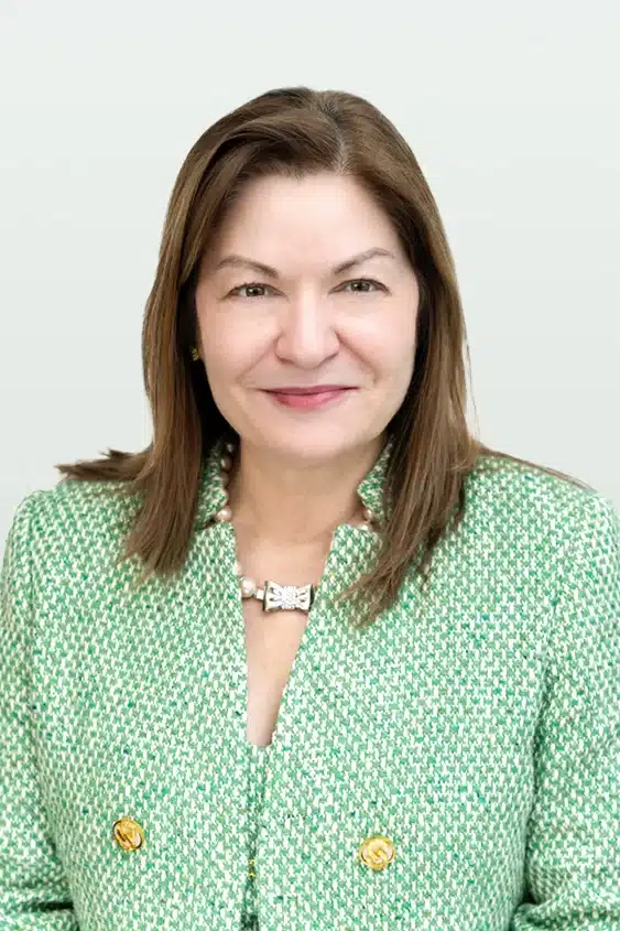 Helen Hurlbut : 總裁、首席財務官兼聯合創始人